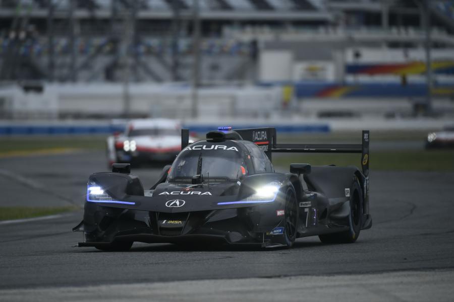  Acura ARX-05 DPi 2018 года  (фото 15 из 30)